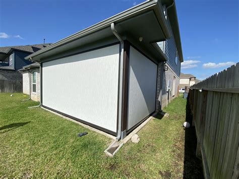 SOLOMON SHADE SOLUTIONS LLC in Austin, TX .